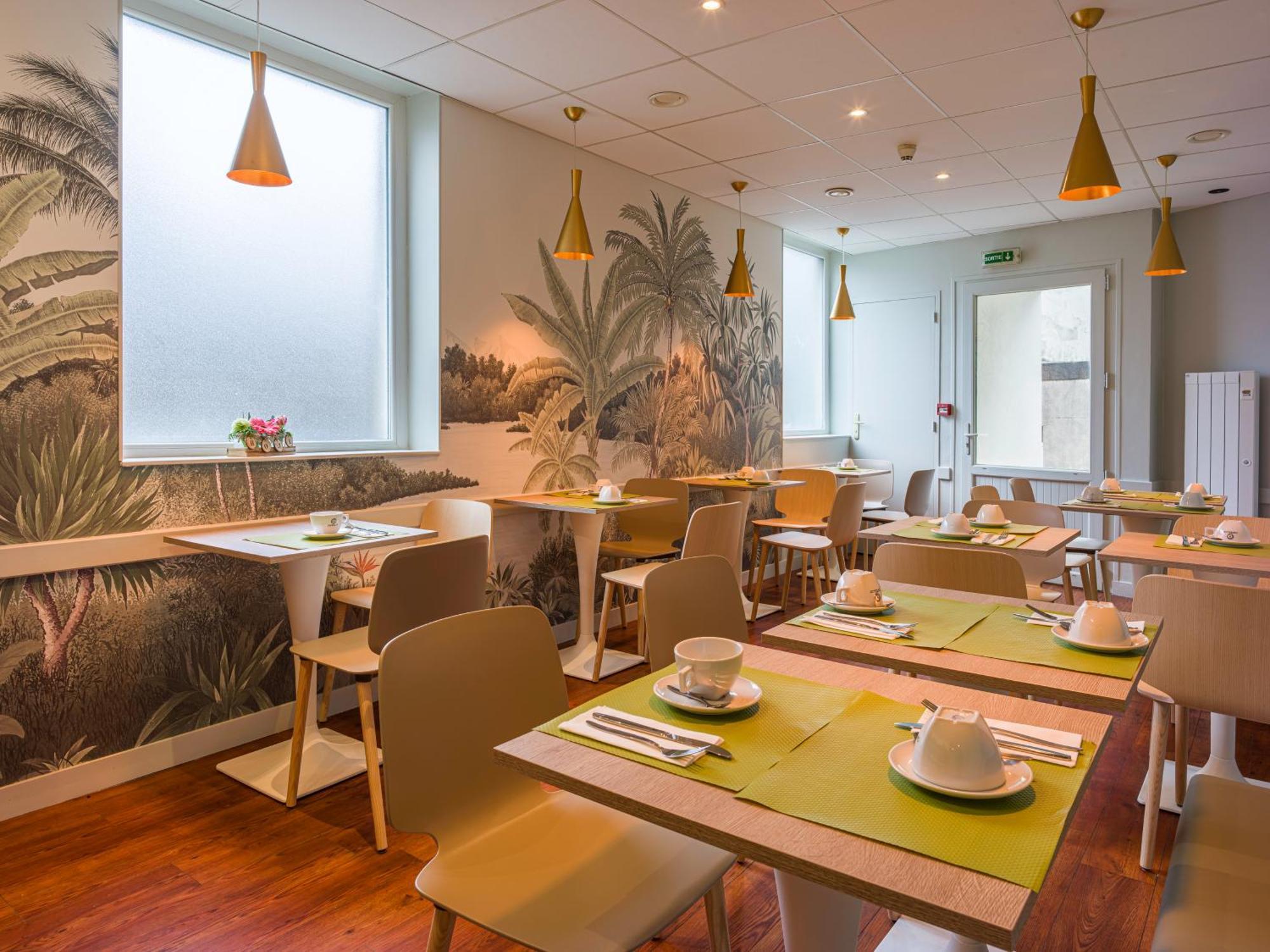 Kyriad Hotel Lamballe Exterior photo
