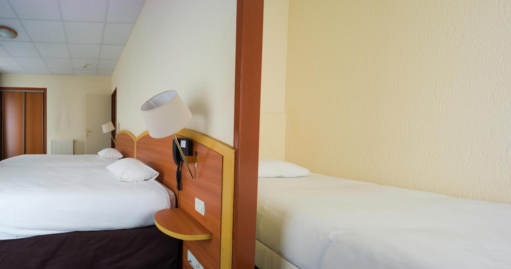 Kyriad Hotel Lamballe Exterior photo