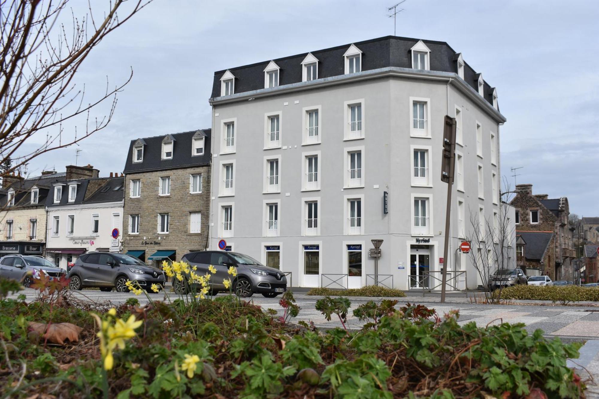Kyriad Hotel Lamballe Exterior photo